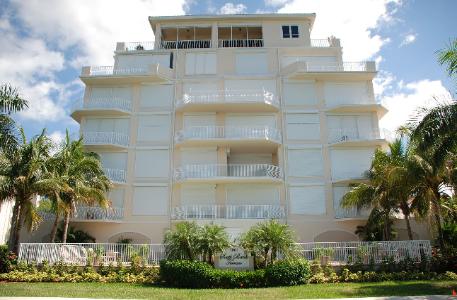 Caxambas South Beach Terrace condo building on Marco Island