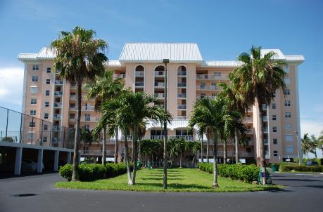 Dela Park Place condo building on Marco Island