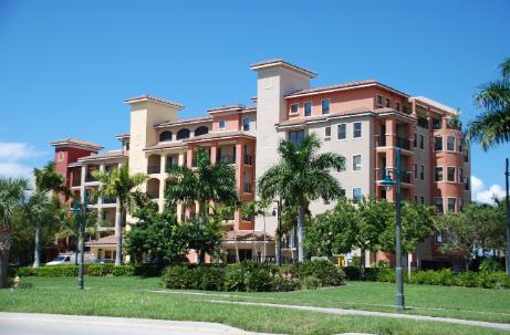 Esplanade I & II condo building on Marco Island