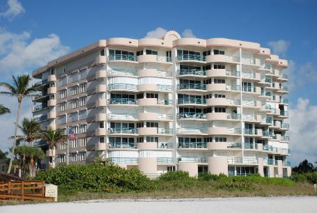 Les Falls condo building on Marco Island