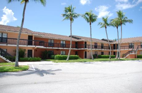 Mariner condo building on Marco Island