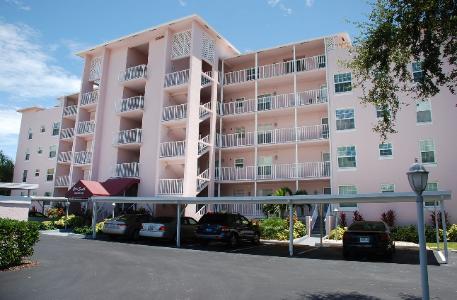 Olde Southview Gardens condo building on Marco Island