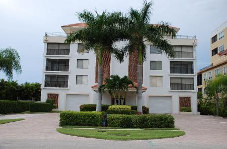 Panama condo building on Marco Island