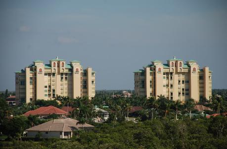Pier 81 condo building on Marco Island
