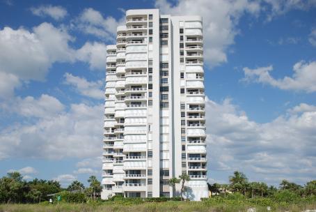 Royal Seafarer condo building on Marco Island