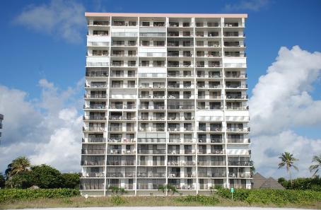 Seawinds condo building on Marco Island
