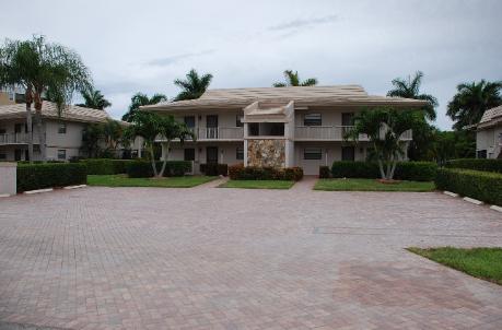 Shell Isle condo building on Marco Island