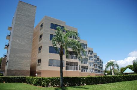 Southern Breeze condo building on Marco Island