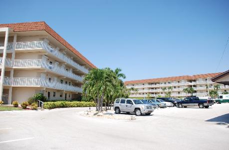 Ville De Marco West condo building on Marco Island